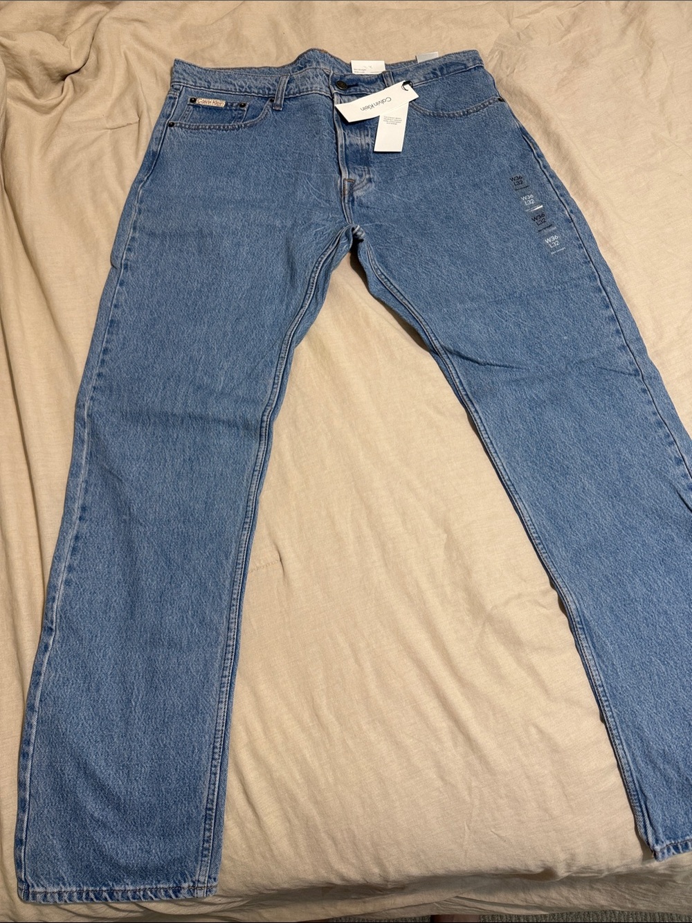 Calvin Klein Men’s Light Wash Slim Straight Jeans (NWT)